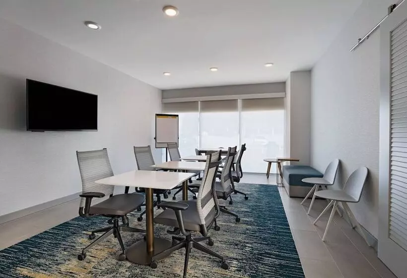 ホテル Towneplace Suites By Marriott Brentwood