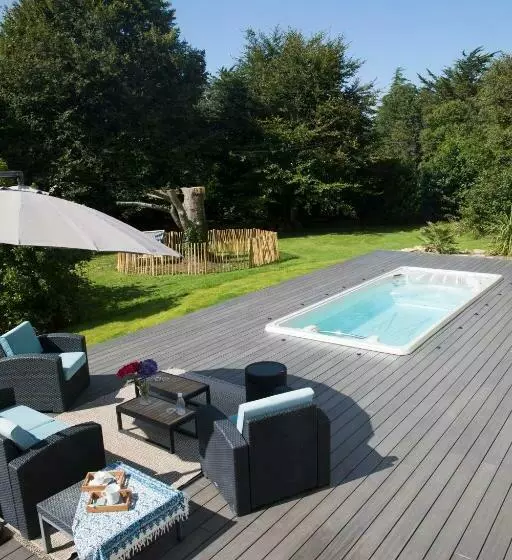 Majatalo Eden Locquirec   Piscine & Spa Chambre D Hôtes