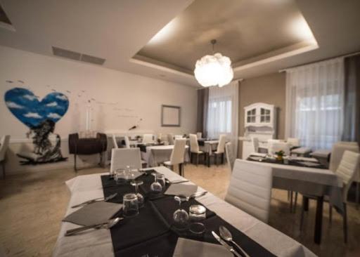 ベッドアンドブレックファースト Alla Frasca