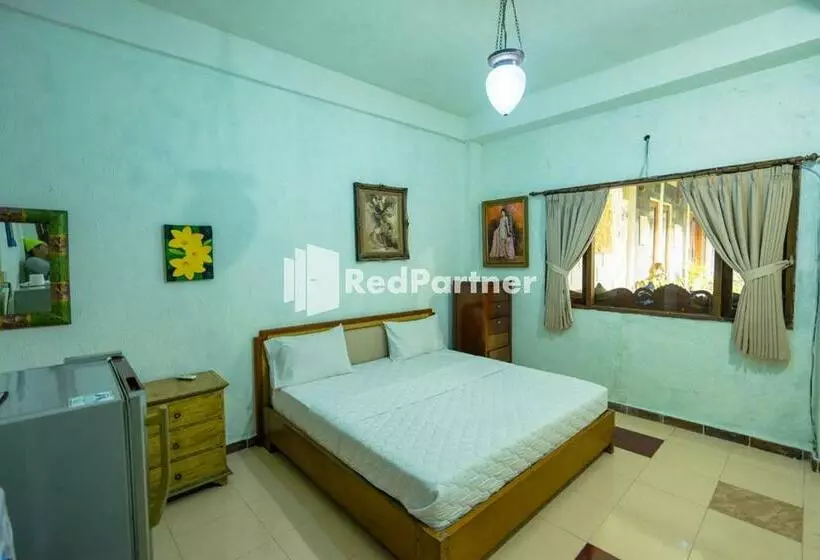 Hotelli Ayu Homestay Nusa Dua Redpartner