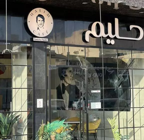 هتل Azard