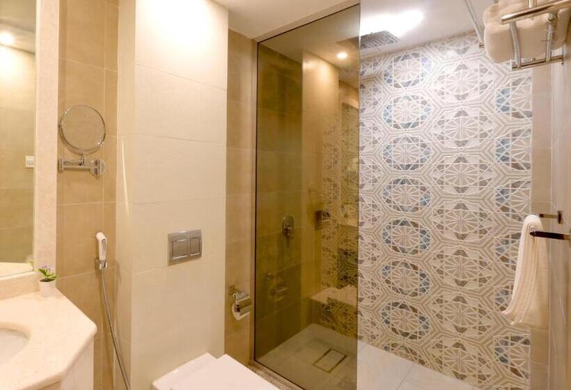 בית מלון כפרי Azard