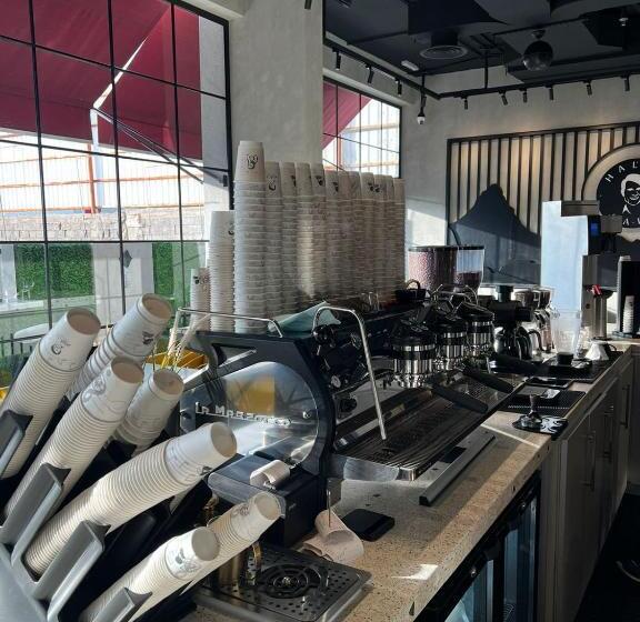 בית מלון כפרי Azard