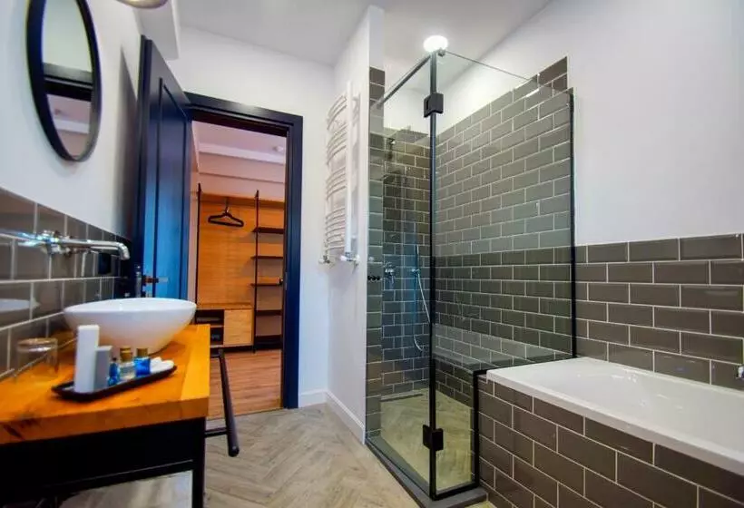 Hotelli Borjomi Bridge