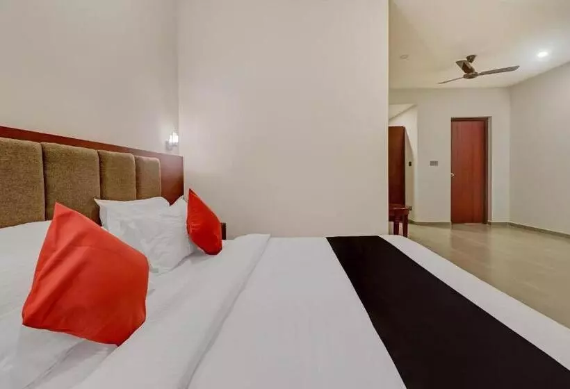 Super Hotel O Kizhakkambalam Tourist Home