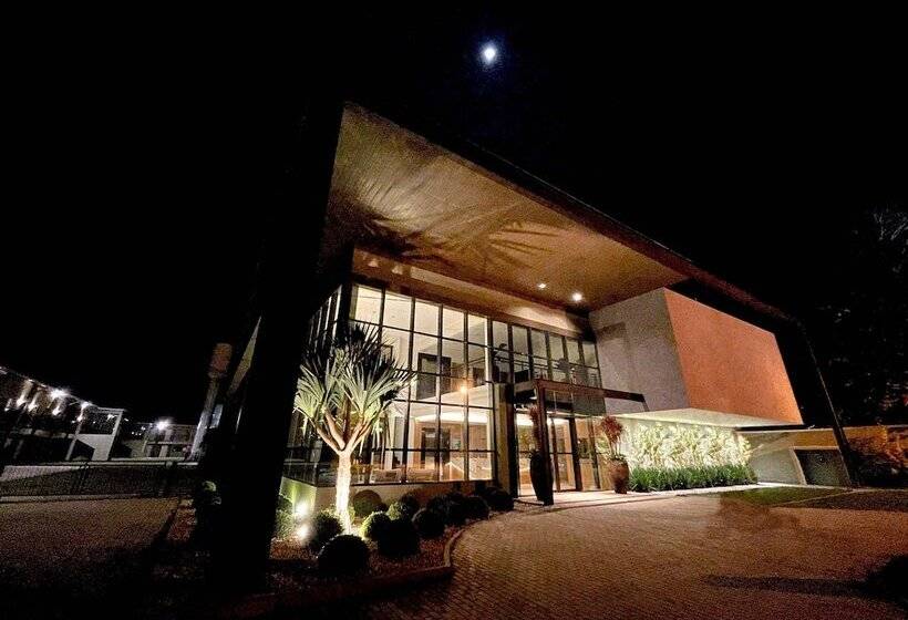 هتل Promenade Bonito All Suites