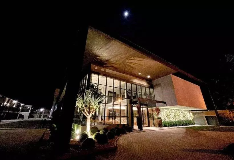 هتل Promenade Bonito All Suites