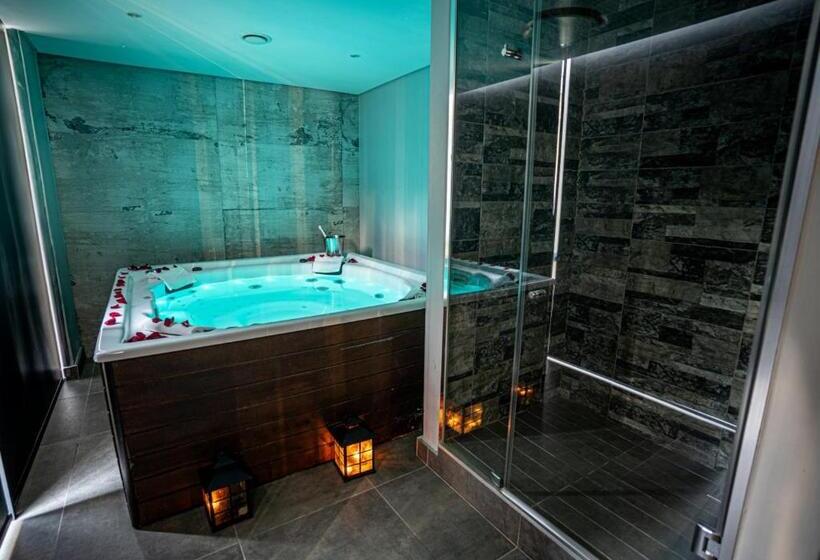 The Catalyst Apartment Hotel By Newmark