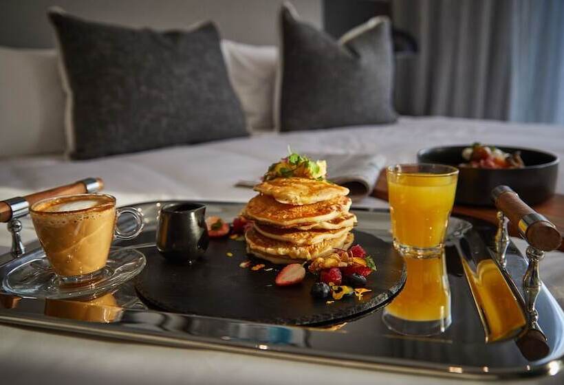 The Catalyst Apartment Hotel By Newmark