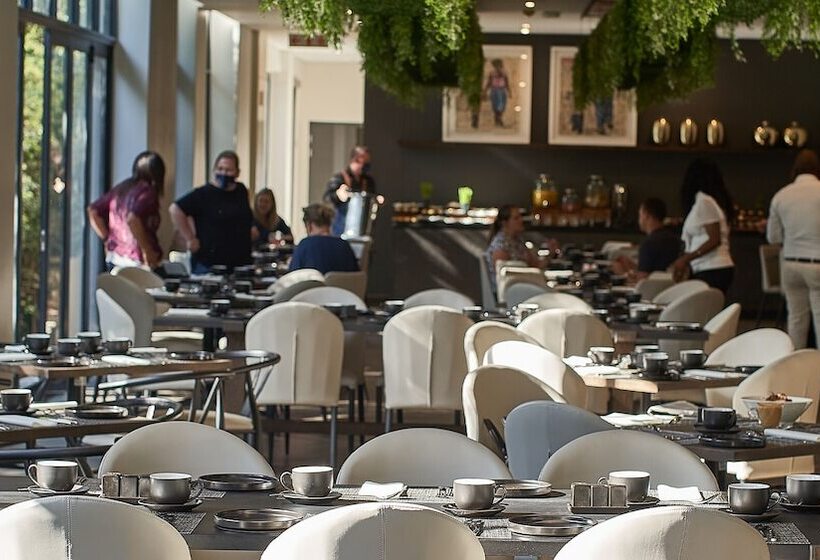 The Catalyst Apartment Hotel By Newmark