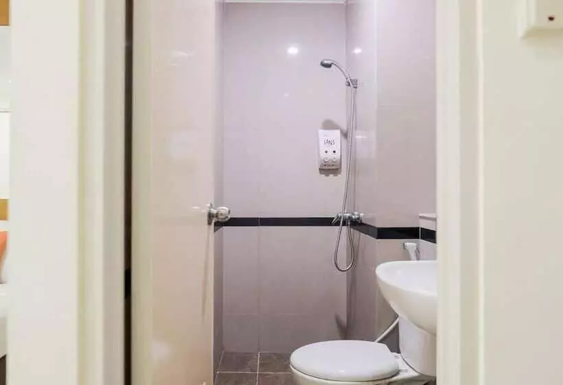 Hotelli Townhouse Oak  Fiducia Serpong