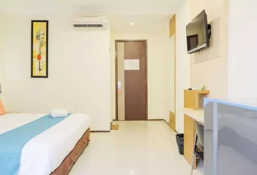 Hotelli Townhouse Oak  Fiducia Serpong