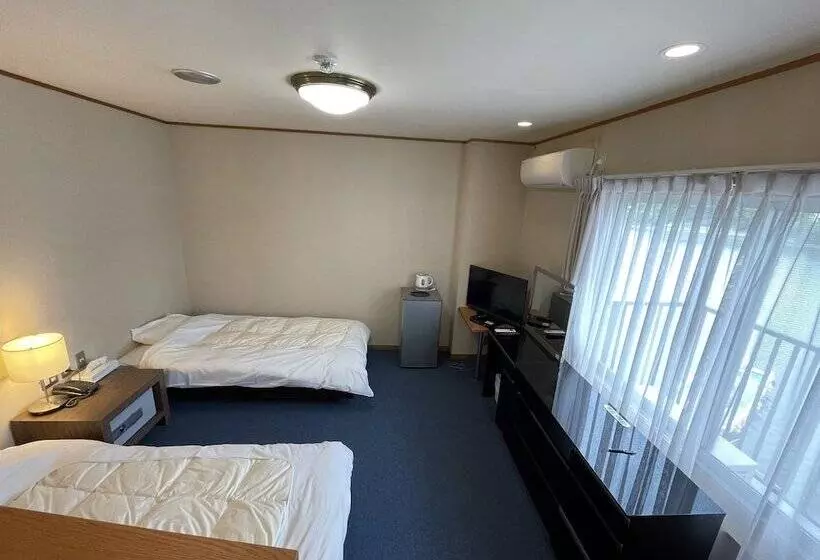 Marina Hotel Kaikuu