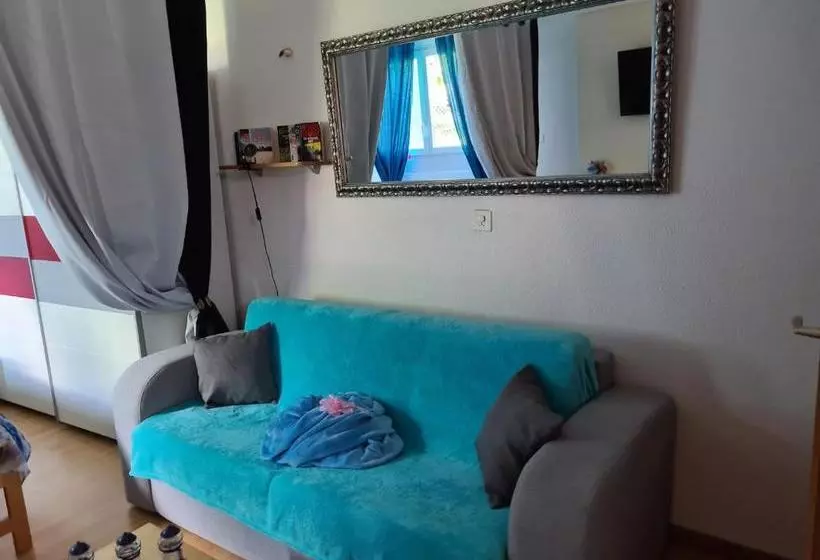 ペンション At Moumie Studio Furnished Quiet Place Parking And Jacuzzi And Pool