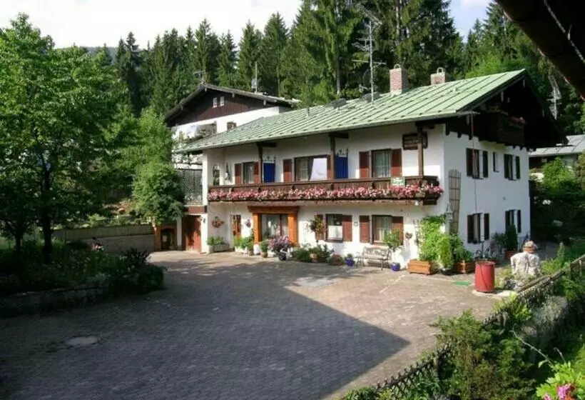 Majatalo Gästehaus Schwaiger