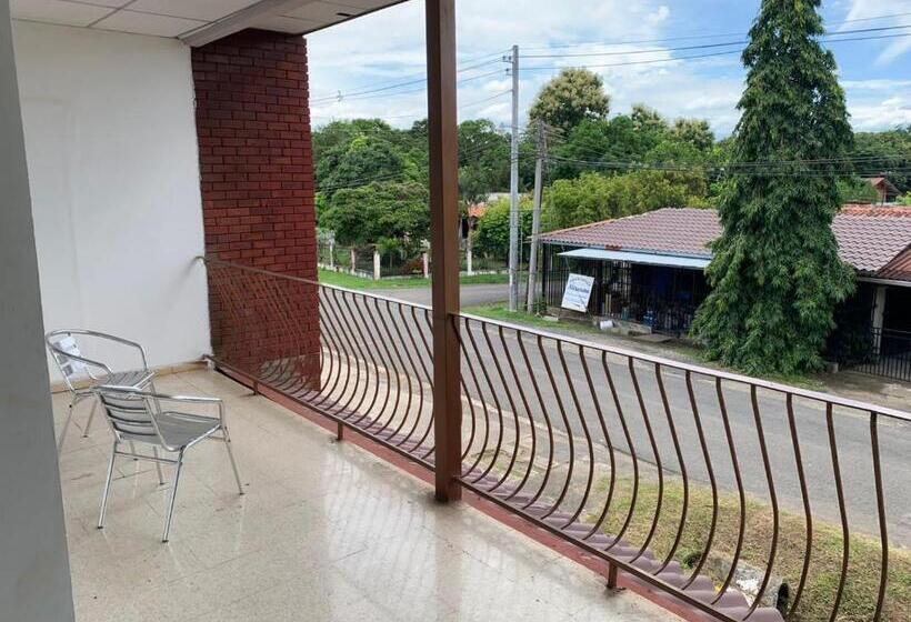 ペンション Julianna Country House