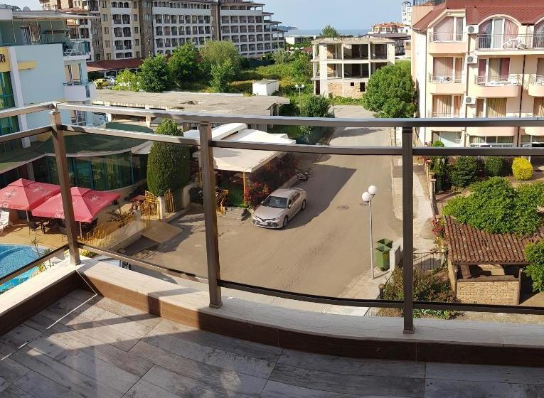 پانسیون Panorama Studios Obzor