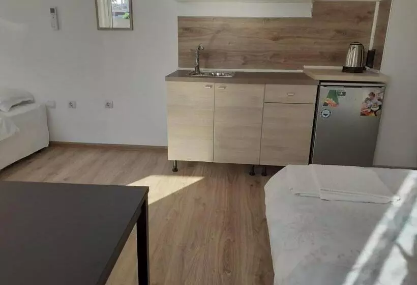 پانسیون Panorama Studios Obzor