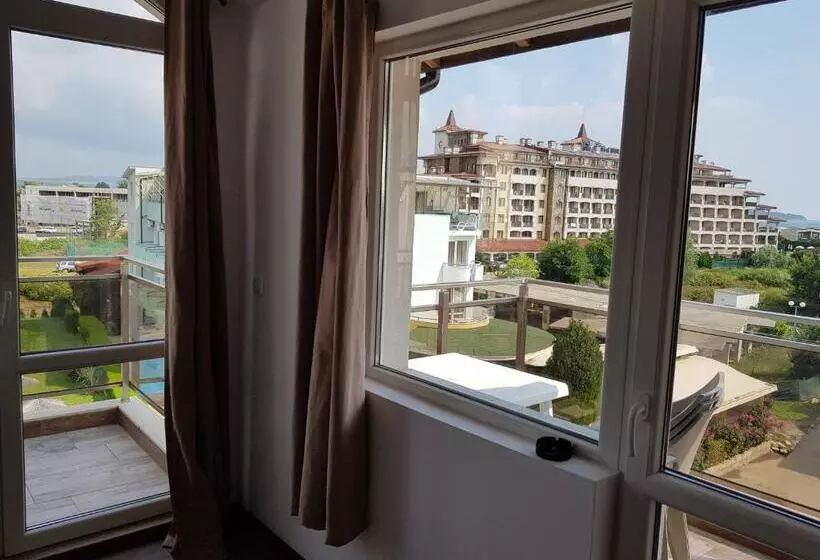 پانسیون Panorama Studios Obzor
