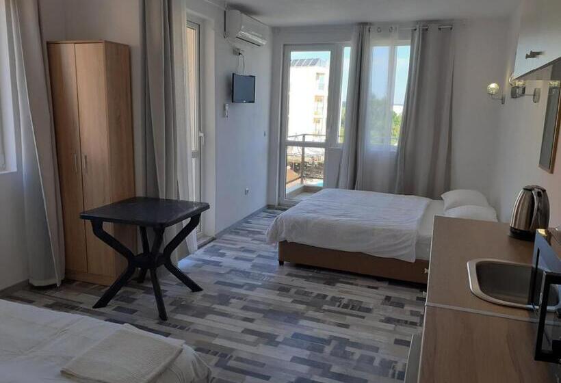 پانسیون Panorama Studios Obzor