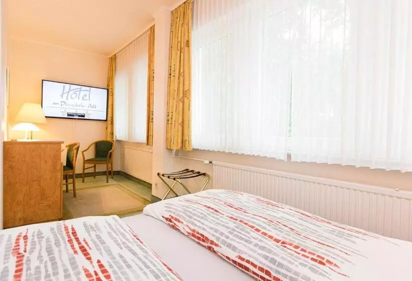 호텔 Am Dusseldorfer Platz