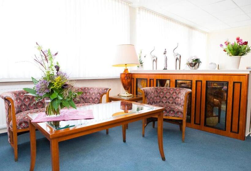 호텔 Am Dusseldorfer Platz