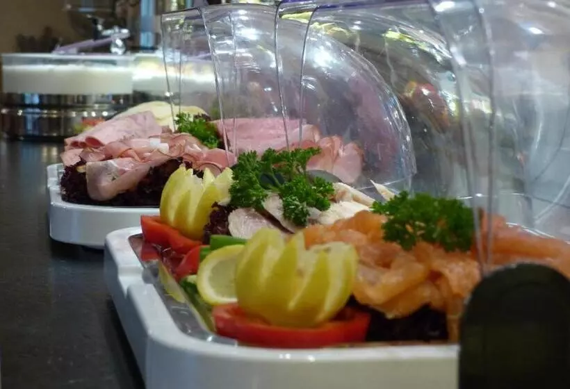 호텔 Am Dusseldorfer Platz