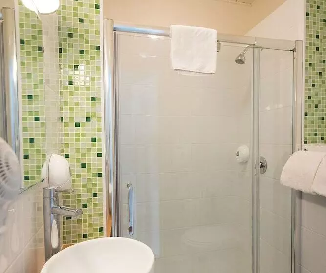 בית מלון כפרי De Paris