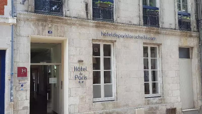 בית מלון כפרי De Paris