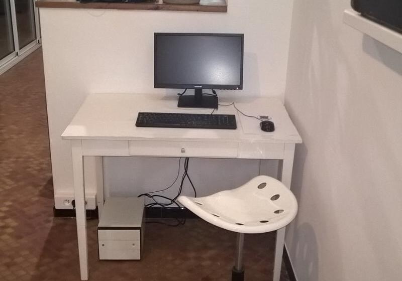 בית מלון כפרי De Paris