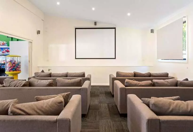 Отель Discovery Parks   Maidens Inn Moama