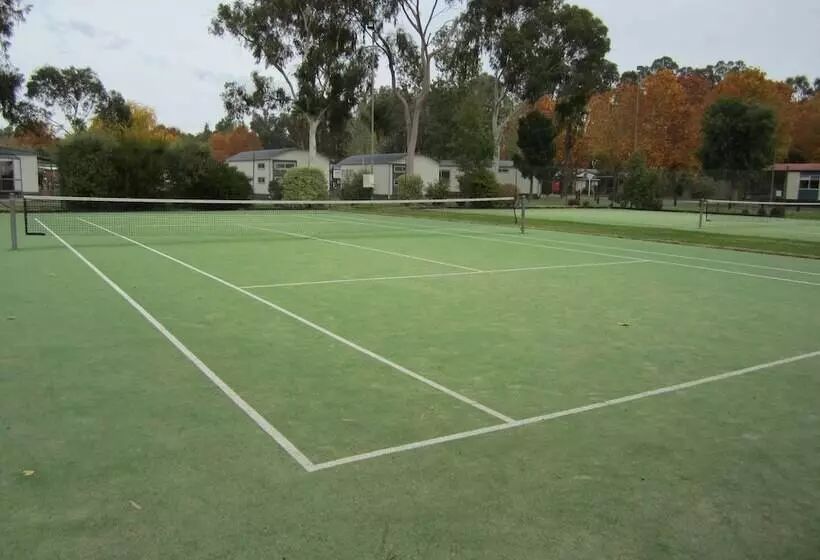 Отель Discovery Parks   Maidens Inn Moama