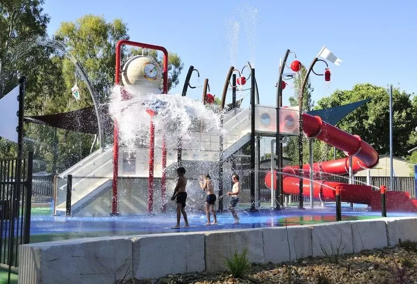 Отель Discovery Parks   Maidens Inn Moama