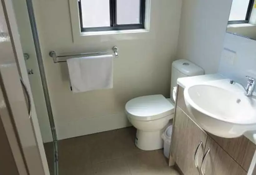 Отель Discovery Parks   Maidens Inn Moama