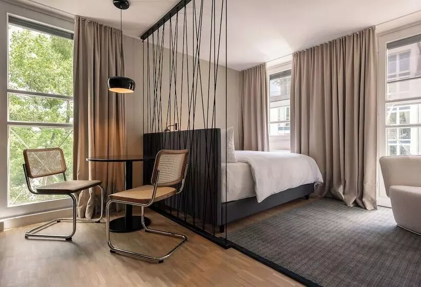 هتل Bob W Munich Schwabing