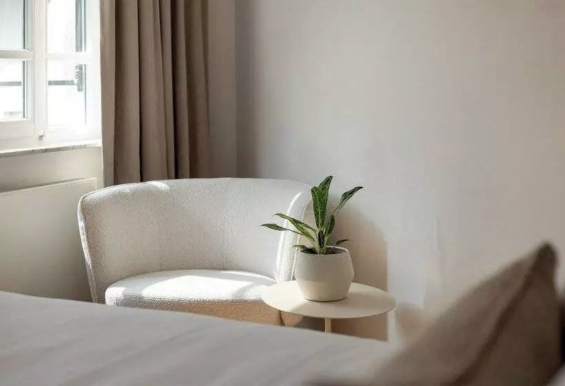 هتل Bob W Munich Schwabing