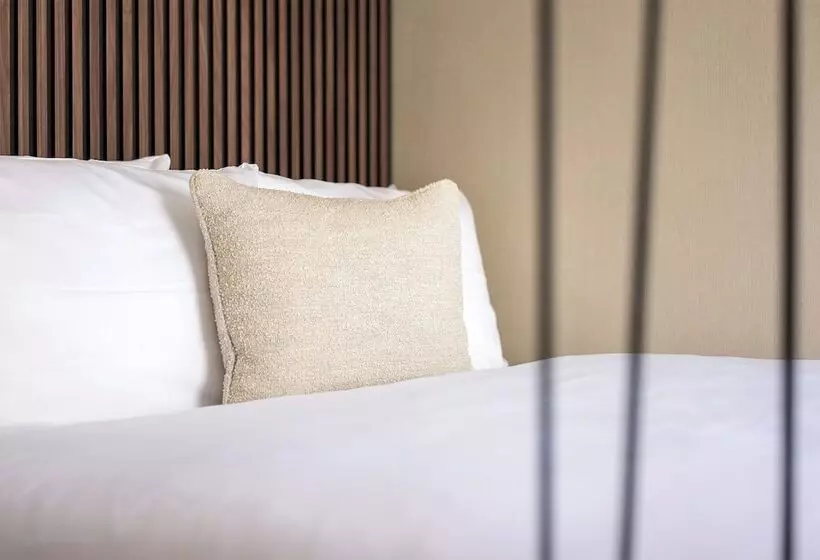 هتل Bob W Munich Schwabing