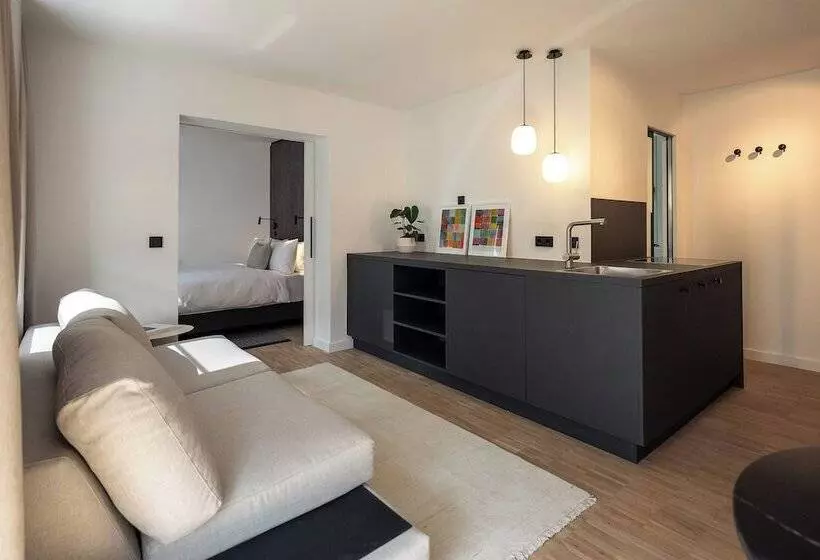 هتل Bob W Munich Schwabing