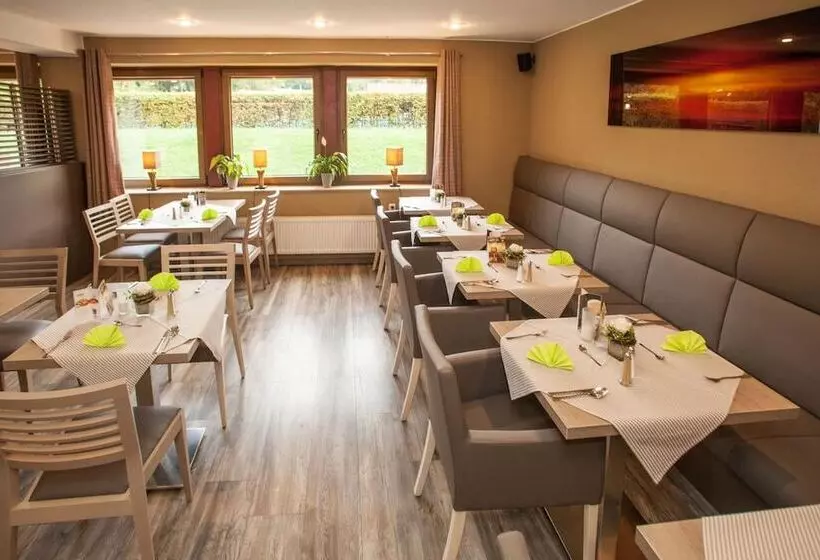 هتل Im Tannengrund