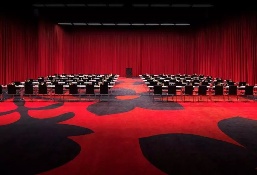 Отель Kameha Grand Bonn