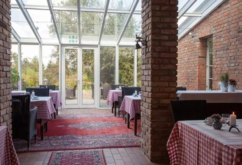 Отель Landhaus Alte Schmiede