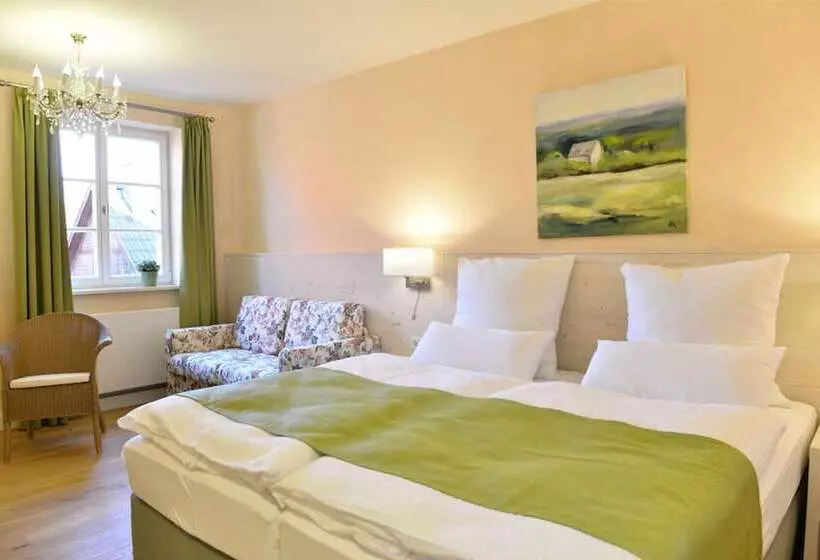 Отель Landhaus Alte Schmiede