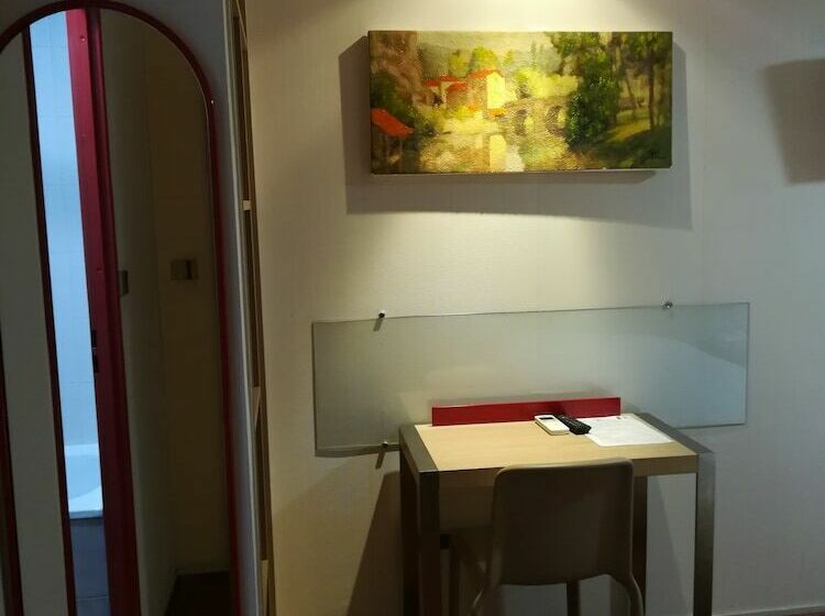 فندق Le President