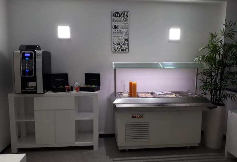 فندق Le President