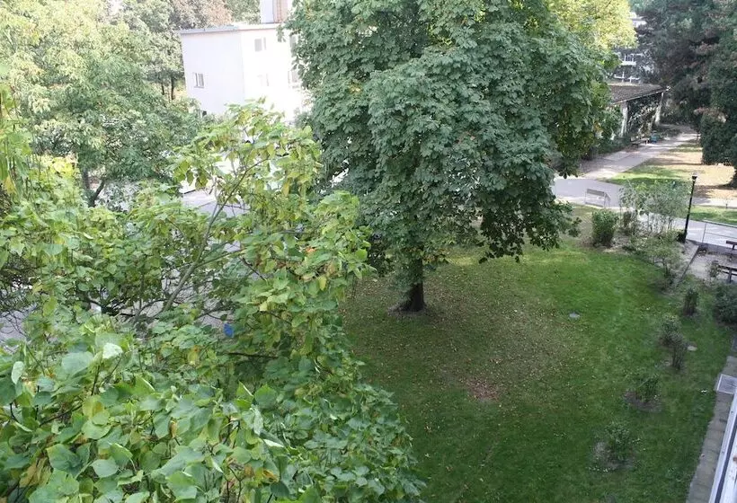 هتل Martas Gästehäuser Hauptbahnhof Berlin