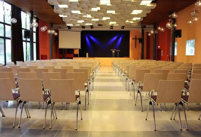 هتل Martas Gästehäuser Hauptbahnhof Berlin