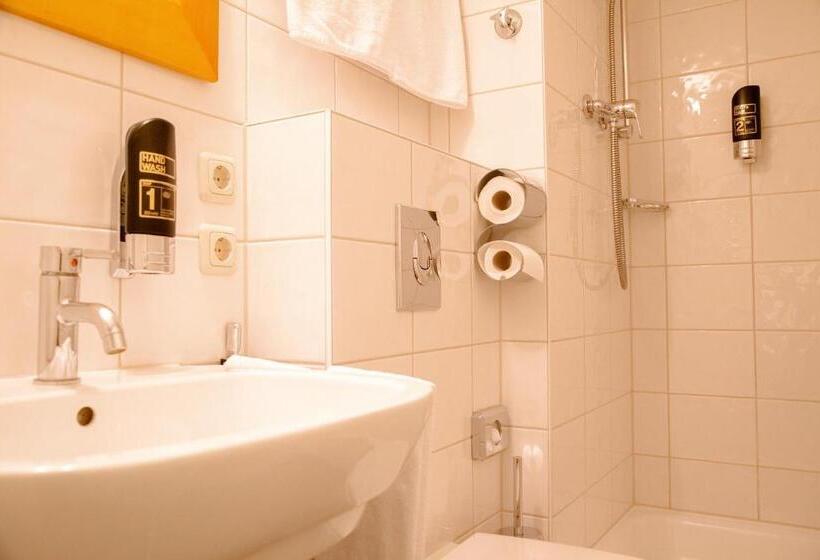 酒店 Mintarder Wasserbahnhof