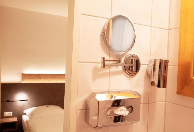 酒店 Mintarder Wasserbahnhof