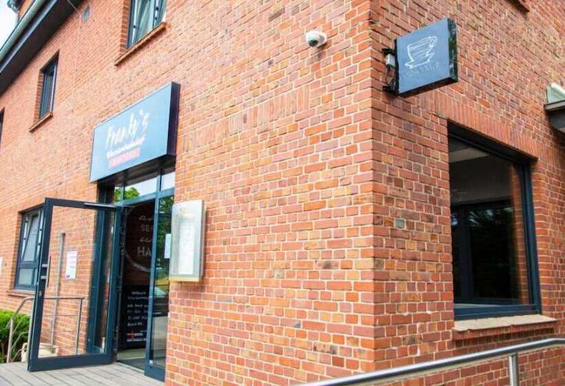 酒店 Mintarder Wasserbahnhof