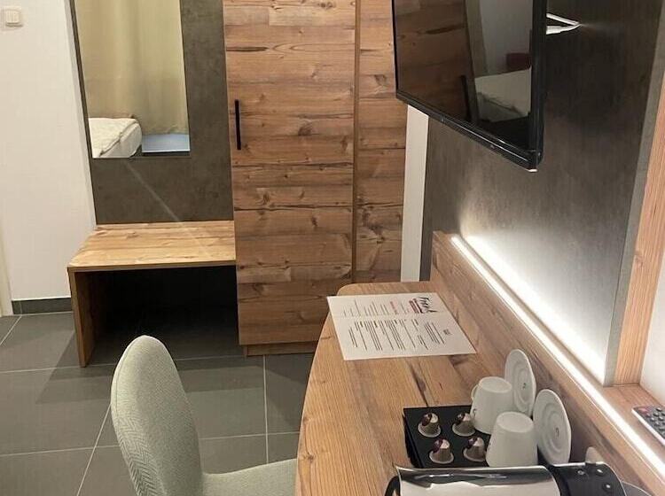 酒店 Mintarder Wasserbahnhof